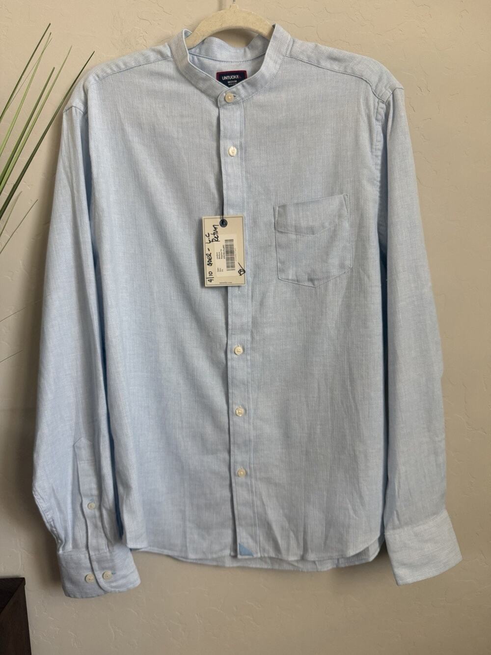UNTUCKit Sanders Shirt Mens Med Regular Fit Placid Blue Band Collar Linen Blend